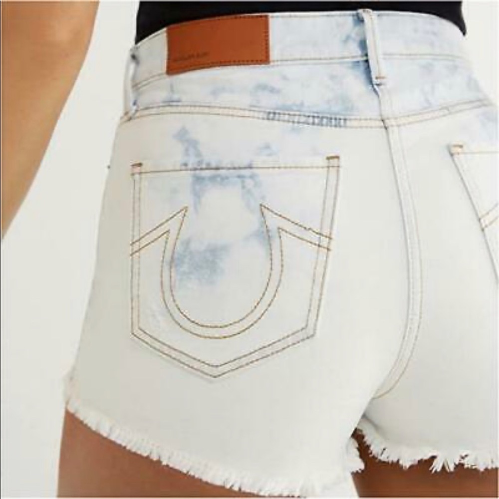 True Religion Shorts Ultra High Rise Fray Hem White Whisper Destroy Size 28 NWT - Picture 5 of 10